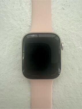 Apple Watch Series 9 GPS + Cellular 45mm Aluminum 
Silver 
Excellent Condition